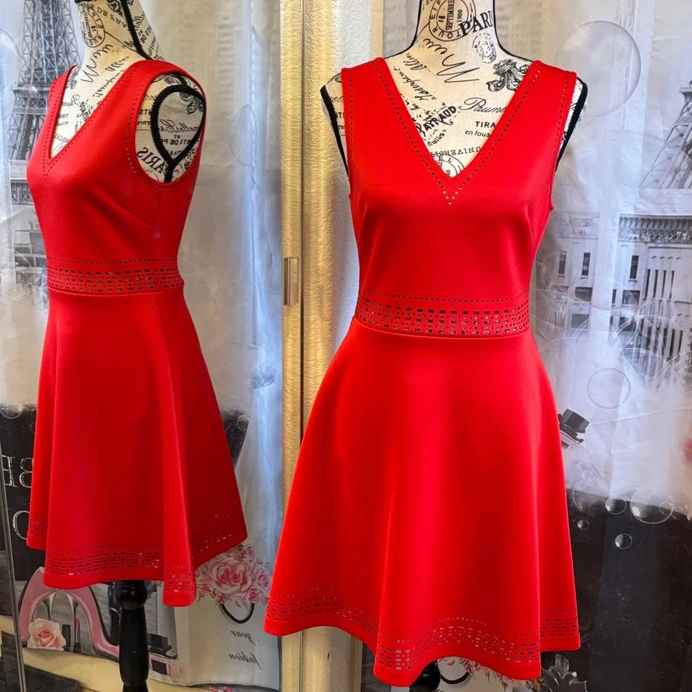 Guess Red V-Neck Sleeveless Dress - Picture 2 of 11